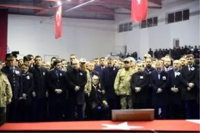 İdlib şehidi Piyade Uzman Onbaşı Kurtulmuş son yolculuğuna uğurlandı İdlib şehidi Piyade Uzman Onbaşı Kurtulmuş son yolculuğuna uğurlandı
