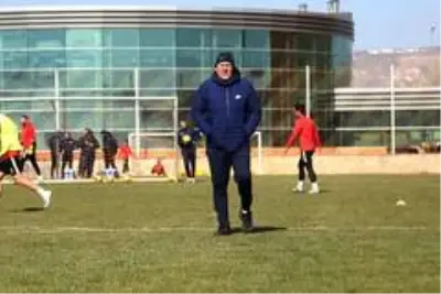Kayserispor'da kapılar kapandı Kayserispor'da kapılar kapandı