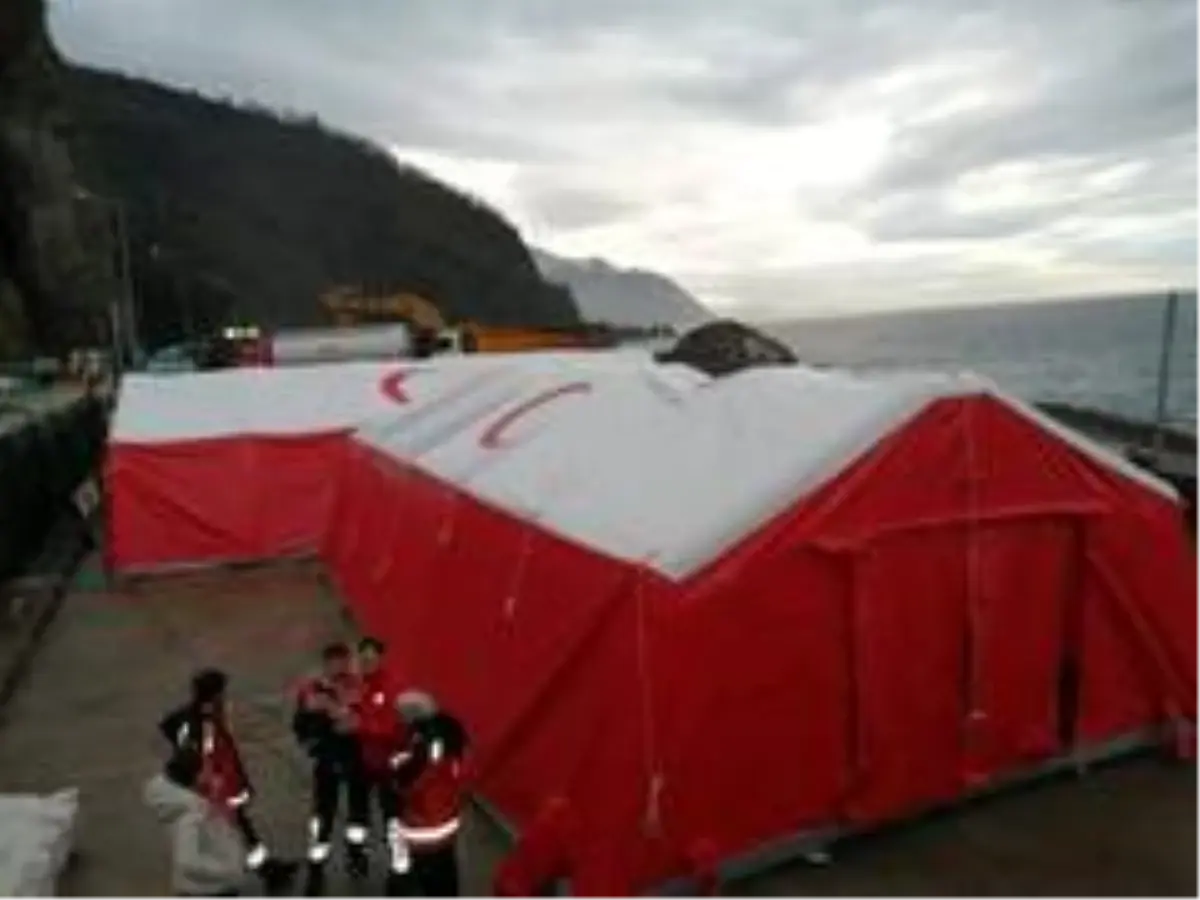 Sarp Sınır Kapısı'nda koronaviris tehdidine karşı 100 yataklı sahra çadırı kuruldu