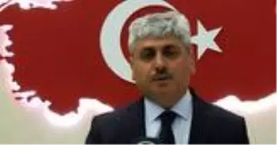 Şehit haberlerini duyuran Hatay Valisi'nden halka uyarı: Hastanelerin etrafında yığılma olmamasını rica ediyoruz Şehit haberlerini duyuran Hatay Valisi'nden halka uyarı: Hastanelerin etrafında yığılma olmamasını rica ediyoruz