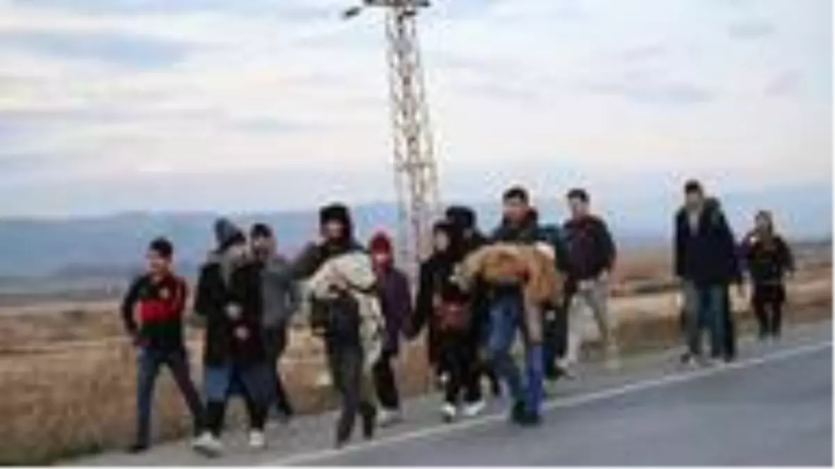 Türkiye'den gelecek olası göç dalgasına karşı Yunanistan ve Bulgaristan sınır güvenliğini artırdı