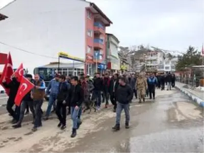 Türkiye Mehmetçik için tek yürek oldu Türkiye Mehmetçik için tek yürek oldu