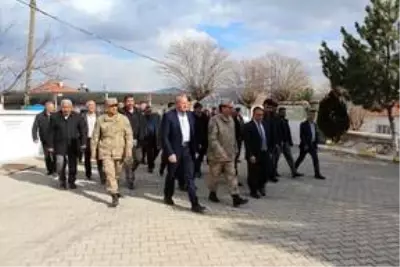 Türkiye Mehmetçik için tek yürek oldu Türkiye Mehmetçik için tek yürek oldu