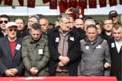 10 gün önce helallik istemişti, İdlib şehidi son yolculuğuna uğurlandı 10 gün önce helallik istemişti, İdlib şehidi son yolculuğuna uğurlandı