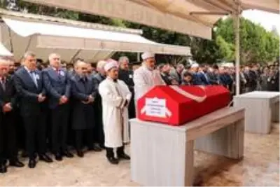 Adanalı İdlib şehidi son yolculuğuna uğurlandı Adanalı İdlib şehidi son yolculuğuna uğurlandı