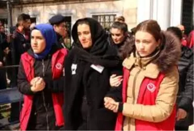 Adanalı İdlib şehidi son yolculuğuna uğurlandı Adanalı İdlib şehidi son yolculuğuna uğurlandı