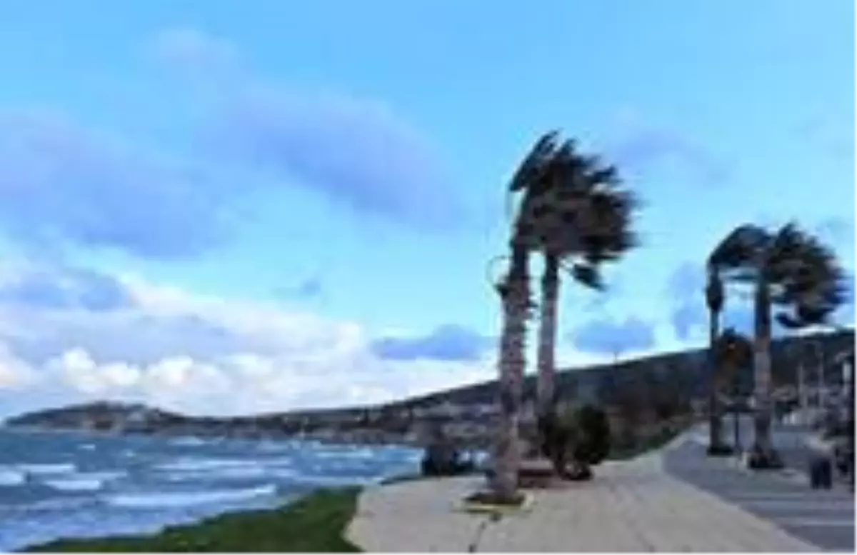 Çeşme'deki Kış Trofesi yarışlarına fırtına engeli