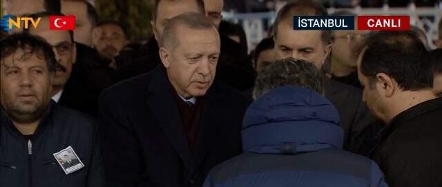 Cumhurbaşkanı Erdoğan'dan İdlib şehidi Uzman Çavuş Emre Baysal'a son görev