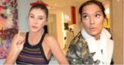 Demet Akalın, sevgilisiyle öpüşme videosunu paylaşan Şeyma Subaşı'ya tepki gösterdi: El insaf Demet Akalın, sevgilisiyle öpüşme videosunu paylaşan Şeyma Subaşı'ya tepki gösterdi: El insaf