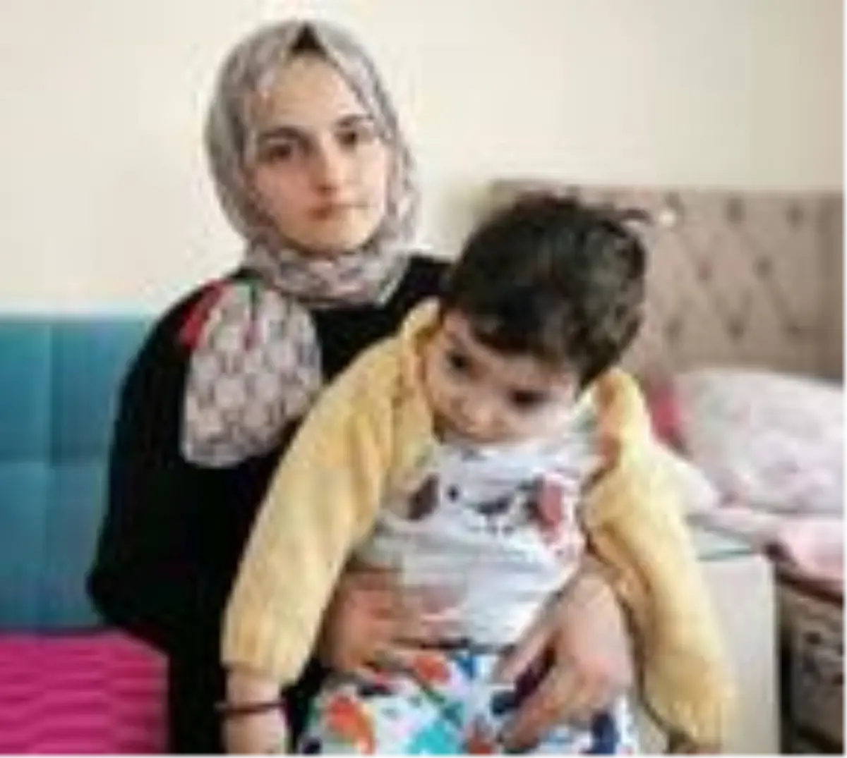 Engelli çocuğun hastalığına teşhis konulamıyor