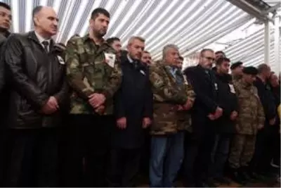 İdlib şehidi Astsubay Kıdemli Çavuş Akif Akçadağ Kahramanmaraş'ta son yolculuğuna uğurlandı İdlib şehidi Astsubay Kıdemli Çavuş Akif Akçadağ Kahramanmaraş'ta son yolculuğuna uğurlandı