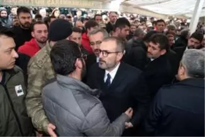 İdlib şehidi Astsubay Kıdemli Çavuş Akif Akçadağ Kahramanmaraş'ta son yolculuğuna uğurlandı İdlib şehidi Astsubay Kıdemli Çavuş Akif Akçadağ Kahramanmaraş'ta son yolculuğuna uğurlandı
