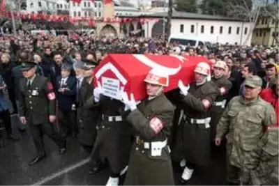 İdlib şehidi Astsubay Kıdemli Çavuş Akif Akçadağ Kahramanmaraş'ta son yolculuğuna uğurlandı İdlib şehidi Astsubay Kıdemli Çavuş Akif Akçadağ Kahramanmaraş'ta son yolculuğuna uğurlandı