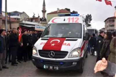 İdlib şehidi Piyade Yüzbaşı Süleyman Şahin son yolculuğuna uğurlandı İdlib şehidi Piyade Yüzbaşı Süleyman Şahin son yolculuğuna uğurlandı