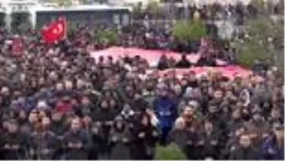 İdlib şehidi Uzman Onbaşı Recep Bekir, son yolculuğuna uğurlandı (2)