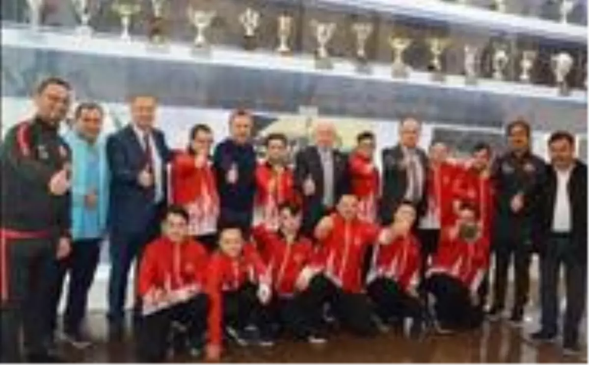 Milli takım antrenörü Uğur Arı: 'Olimpiyat oyunlarında başarılı olmak istiyoruz'