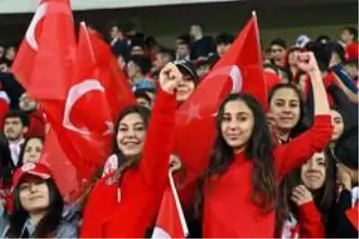 Süper Lig: Antalyaspor: 0 - Fenerbahçe: 1 (İlk yarı)