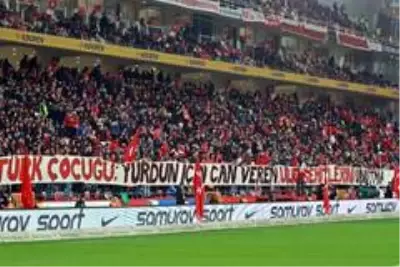 Süper Lig: Antalyaspor: 0 - Fenerbahçe: 1 (İlk yarı)