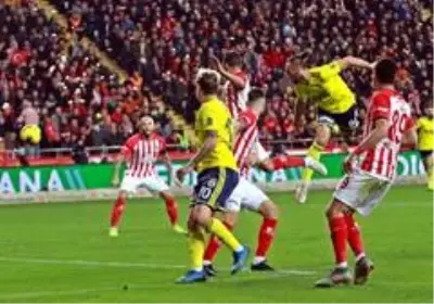 Süper Lig: Antalyaspor: 2 - Fenerbahçe: 2 (Maç sonucu)