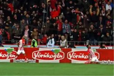 Süper Lig: Antalyaspor: 2 - Fenerbahçe: 2 (Maç sonucu)