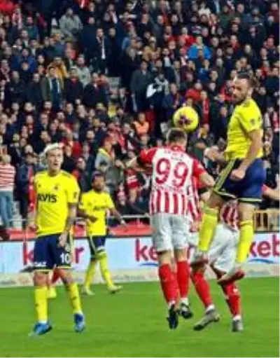 Süper Lig: Antalyaspor: 2 - Fenerbahçe: 2 (Maç sonucu)