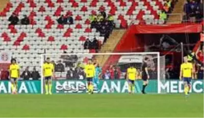 Süper Lig: Antalyaspor: 2 - Fenerbahçe: 2 (Maç sonucu)