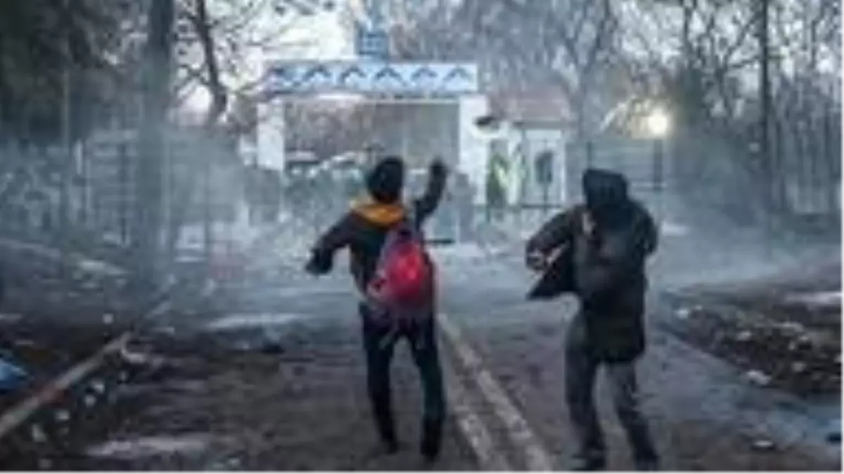 Yunanistan sınırı geçmeye çalışan 4 bin mülteciyi engelledi, gaz bombası kullandı