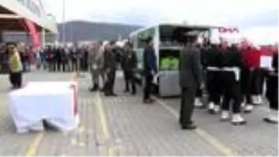 Zonguldak idlib şehidi tolga can yılmaz'ı binler uğurladı Zonguldak idlib şehidi tolga can yılmaz'ı binler uğurladı