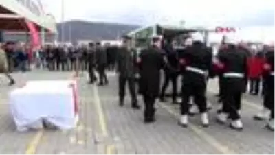 Zonguldak idlib şehidi tolga can yılmaz'ı binler uğurladı Zonguldak idlib şehidi tolga can yılmaz'ı binler uğurladı