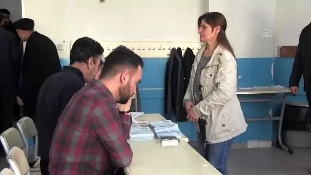 Çerkezköy'de mahalle muhtarlığı seçimleri yapıldı Çerkezköy'de mahalle muhtarlığı seçimleri yapıldı
