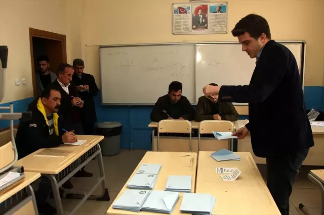 Çerkezköy'de mahalle muhtarlığı seçimleri yapıldı Çerkezköy'de mahalle muhtarlığı seçimleri yapıldı
