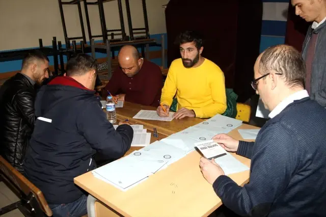 Çerkezköy'de mahalle muhtarlığı seçimleri yapıldı Çerkezköy'de mahalle muhtarlığı seçimleri yapıldı