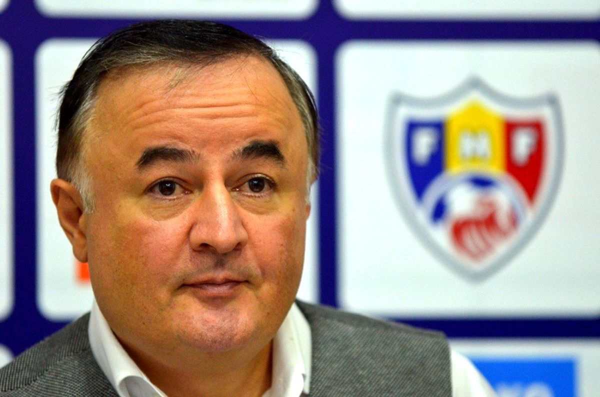 Engin Fırat, Moldova'da yılın teknik direktörü seçildi