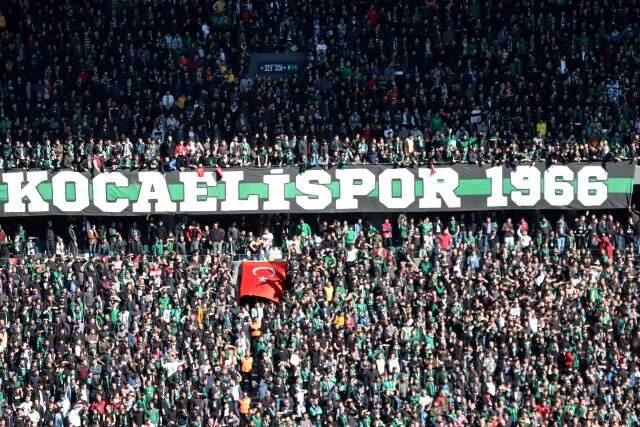 Kocaelispor, 3 puanı seyirci rekoru ile aldı
