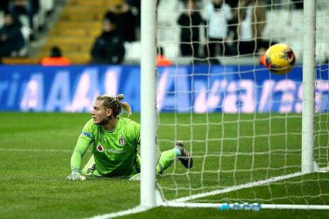 Loris Karius'un sözleşmesinde Sergen Yalçın'ı şaşkına çeviren madde