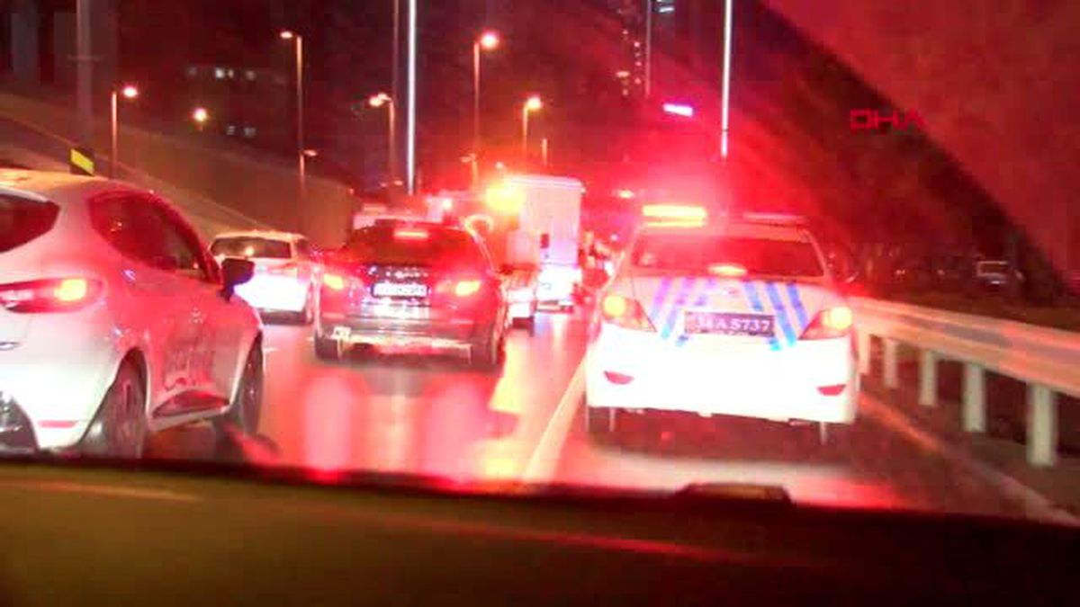 Şehitler için çekicilerle konvoy yaptılar