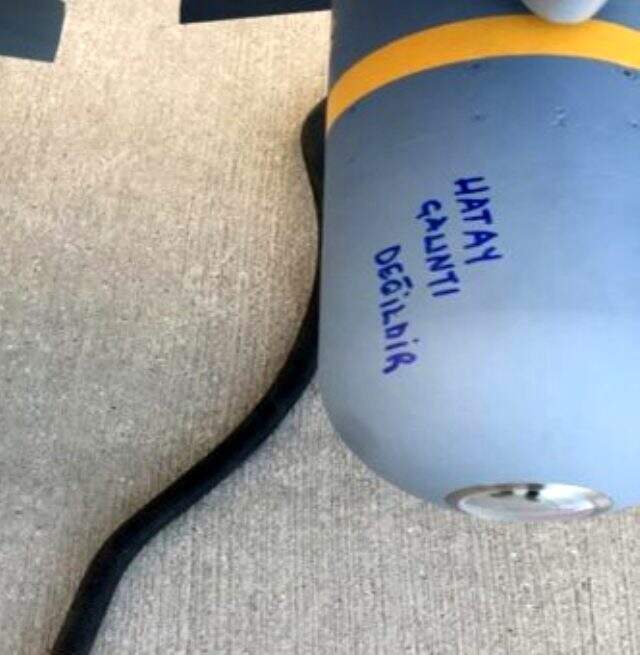 SİHA mühimmatlarında yer alan 'Hatay çalıntı değildir' yazısı dikkat çekti
