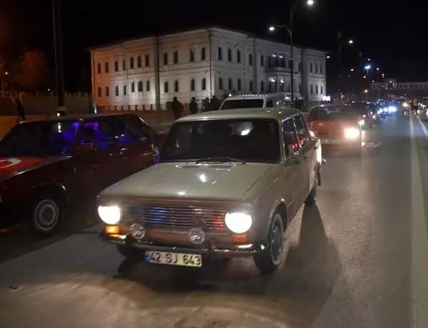 Sivas'ta şehitler için konvoy düzenlendi Sivas'ta şehitler için konvoy düzenlendi
