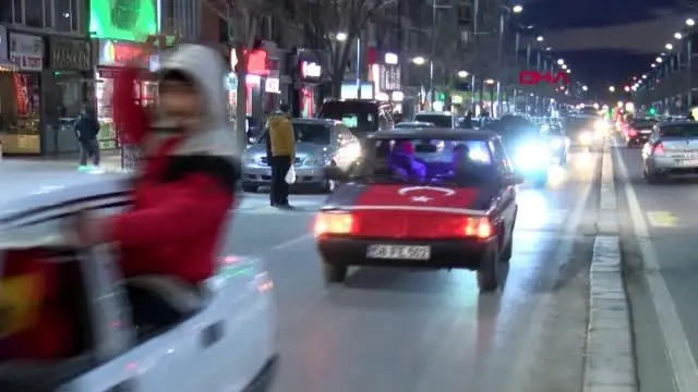 Sivas'ta şehitler için konvoy düzenlendi Sivas'ta şehitler için konvoy düzenlendi