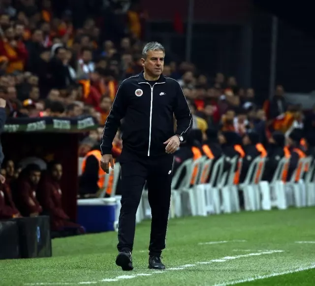 Süper Lig: Galatasaray: 2 - Gençlerbirliği: 0 (İlk yarı) Süper Lig: Galatasaray: 2 - Gençlerbirliği: 0 (İlk yarı)
