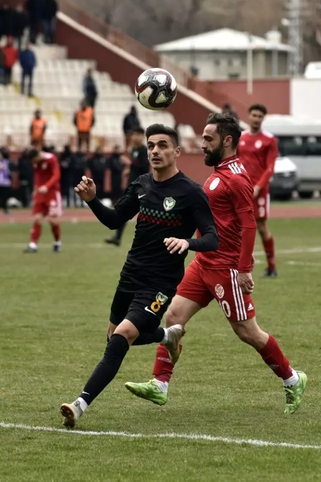 TFF 2. Lig: Gümüşhanespor: 3 - Amed Sportif Faaliyetler: 2