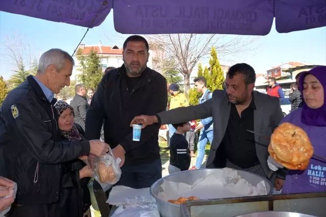 Türkiye Mehmetçik için tek yürek oldu Türkiye Mehmetçik için tek yürek oldu
