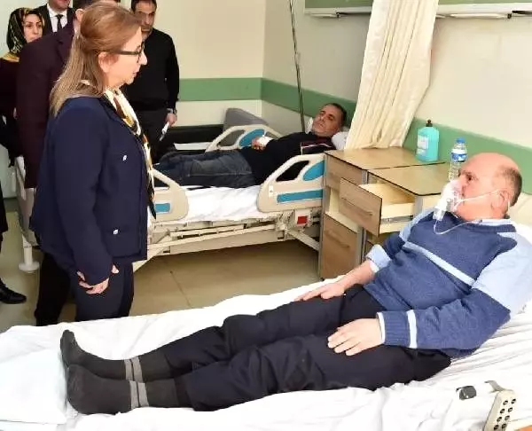 Ağrı'da, gümrük müdürlüğü servis aracına roketli saldırı: 1 şehit (2)