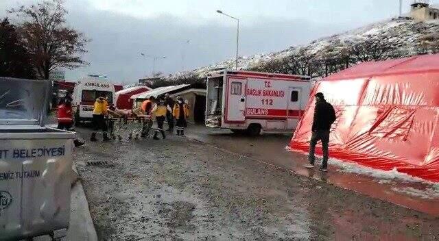 Son dakika: Gürbulak sınır kapısında teröristlerin gerçekleştirdiği roketli saldırıdan ilk görüntüler geldi.