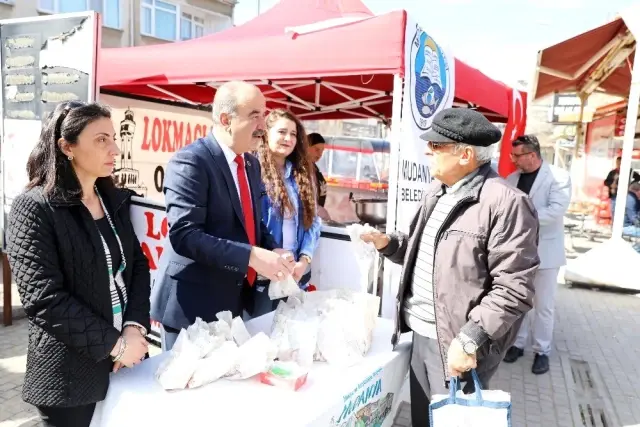 Mudanya Belediyesi şehitler için lokma döktürdü Mudanya Belediyesi şehitler için lokma döktürdü