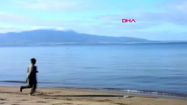 Muğla kos'a gidişleri engellenen göçmenler yunan sahil güvenliği havaya ateş açtı