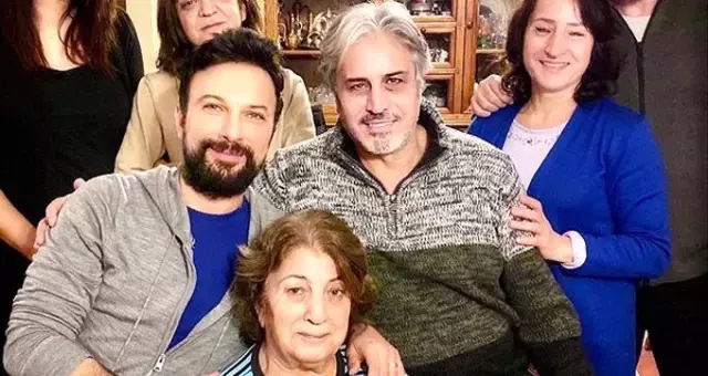 Tarkan'ın abisi Hakan Tevetoğlu, Demet Erdem'le aşk yaşamaya başladı Tarkan'ın abisi Hakan Tevetoğlu, Demet Erdem'le aşk yaşamaya başladı