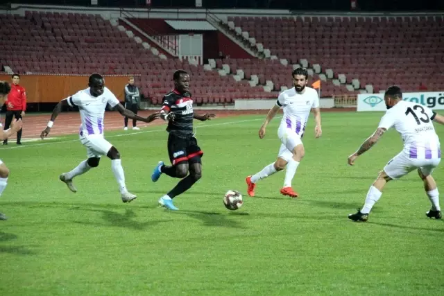 TFF 1. Lig: E.H. Balıkesirspor: 2 - Keçiörengücü: 2