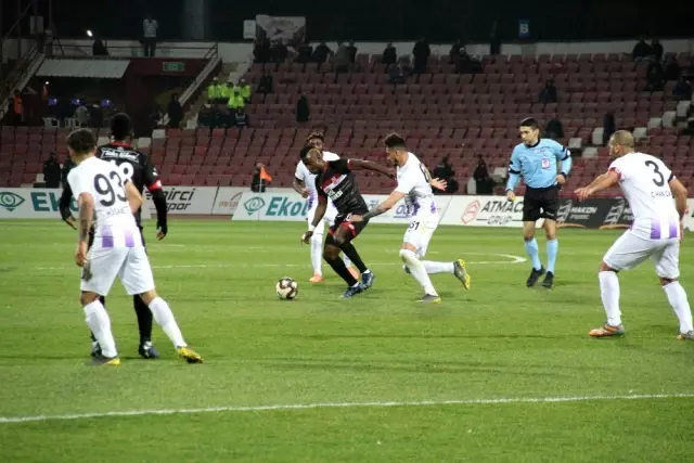 TFF 1. Lig: E.H. Balıkesirspor: 2 - Keçiörengücü: 2