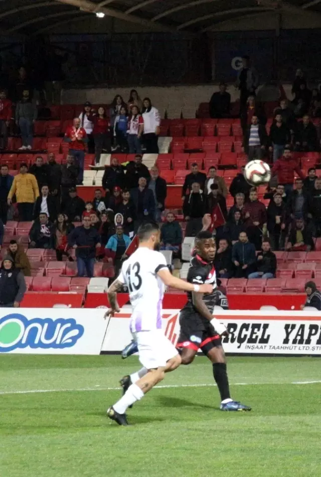 TFF 1. Lig: E.H. Balıkesirspor: 2 - Keçiörengücü: 2
